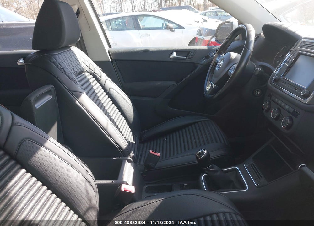 2014 VOLKSWAGEN TIGUAN S VIN: WVGCV3AX1EW523197