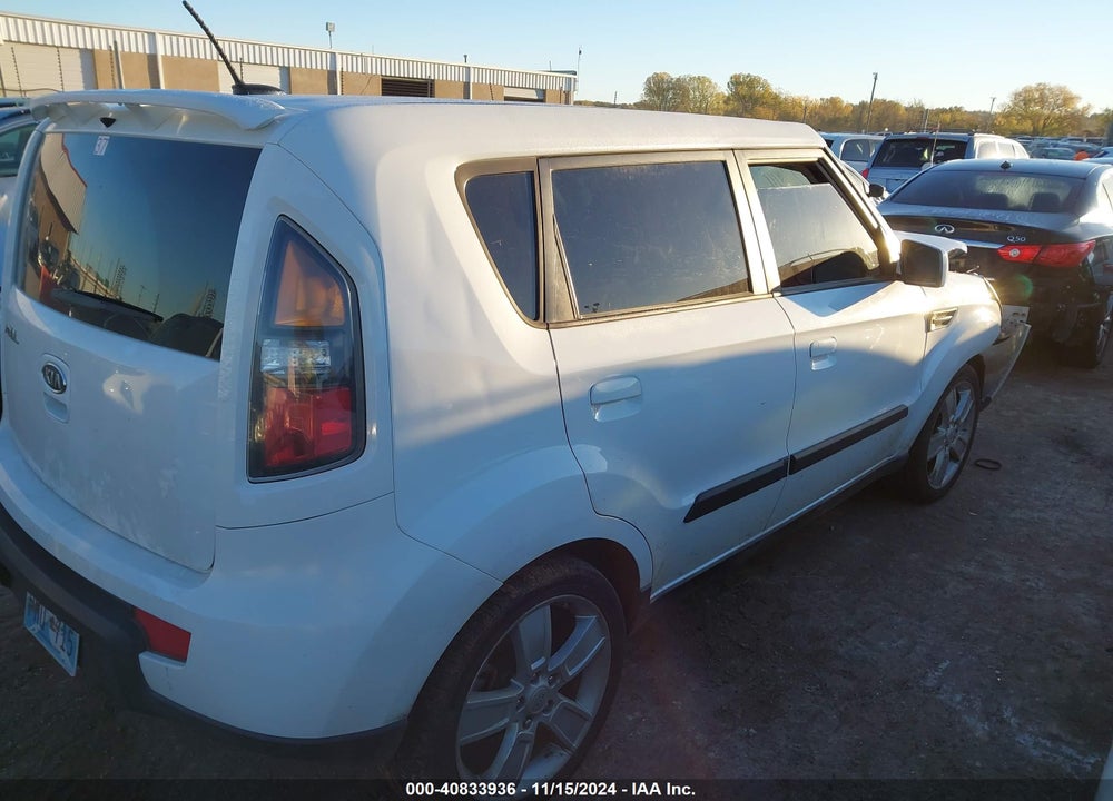 2010 KIA SOUL SPORT VIN: KNDJT2A21A7051944