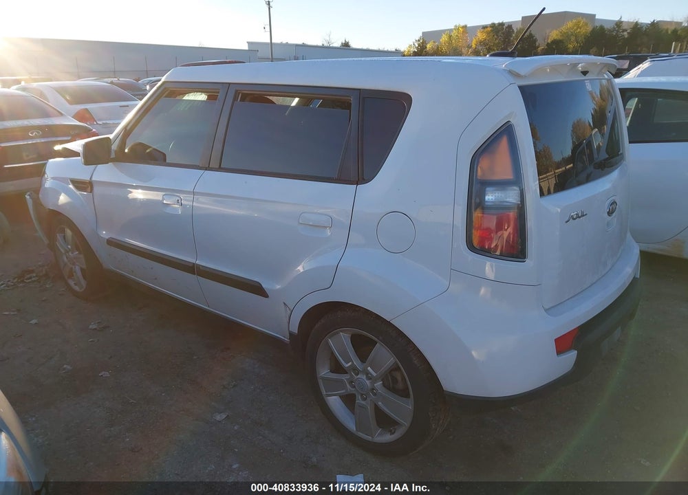 2010 KIA SOUL SPORT VIN: KNDJT2A21A7051944
