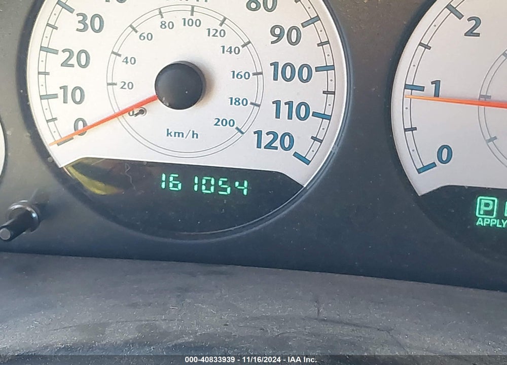 2005 CHRYSLER TOWN & COUNTRY LX VIN: 2C4GP44R15R439568