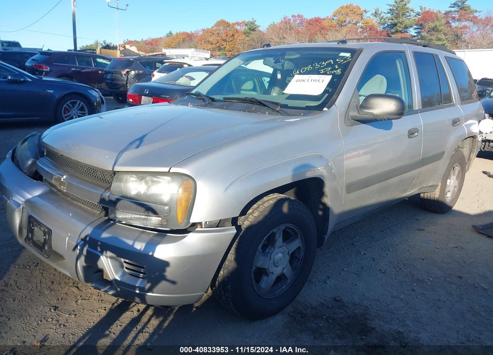 2005 CHEVROLET TRAILBLAZER LS VIN: 1GNDT13S452260660