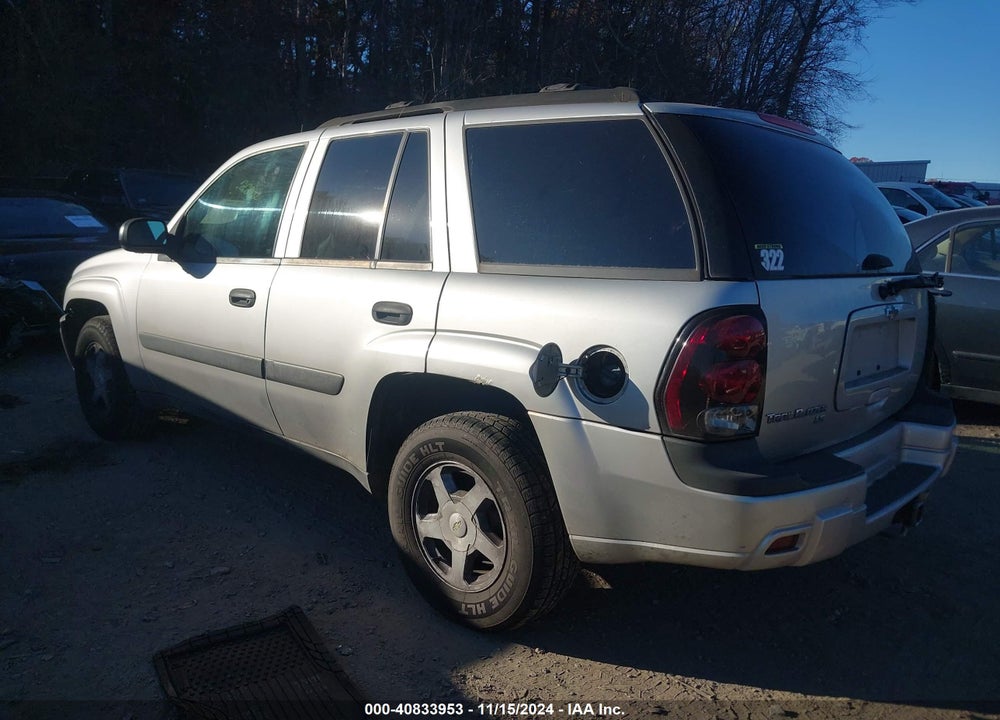 2005 CHEVROLET TRAILBLAZER LS VIN: 1GNDT13S452260660