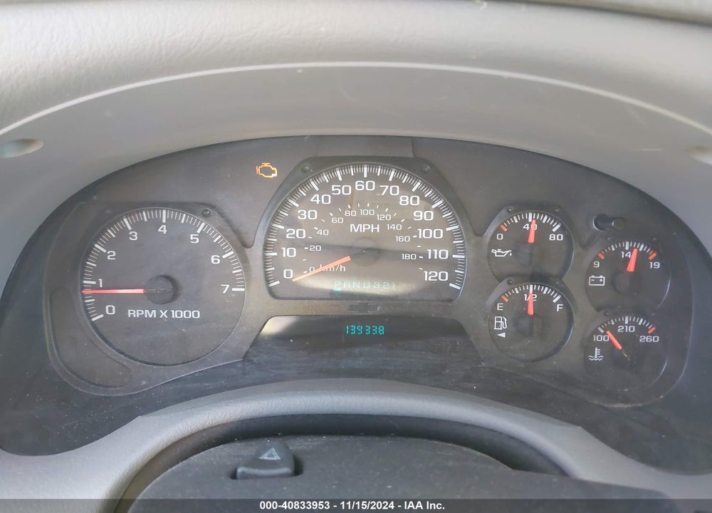 2005 CHEVROLET TRAILBLAZER LS VIN: 1GNDT13S452260660