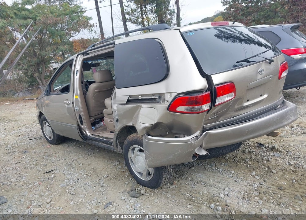 2002 TOYOTA SIENNA VIN: 4T3ZF13CX2U427914