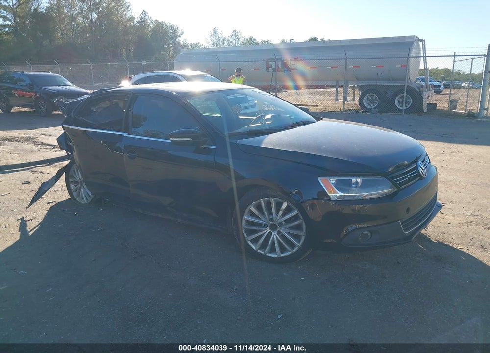 2011 VOLKSWAGEN JETTA 2.5L SEL VIN: 3VWLX7AJ0BM367146