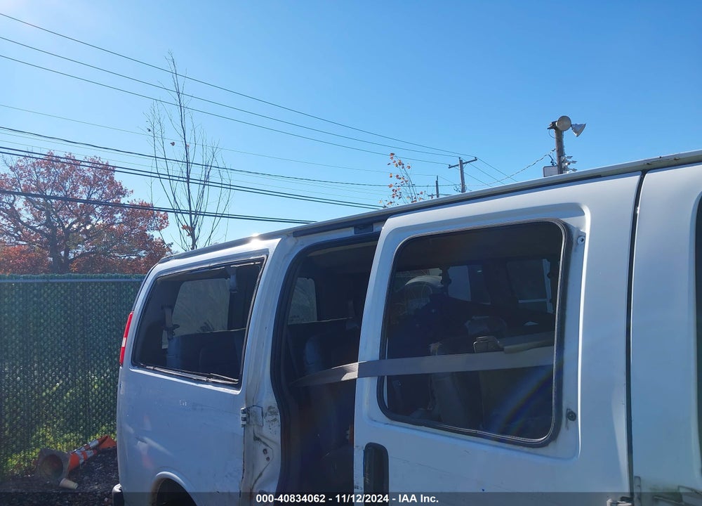 2017 CHEVROLET EXPRESS 2500 LS VIN: 1GAWGEFG1H1286401