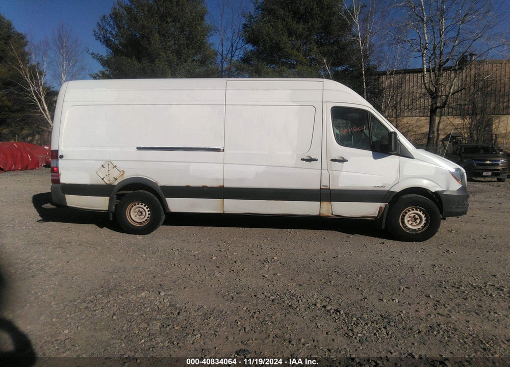 2014 MERCEDES-BENZ SPRINTER 2500 HIGH ROOF VIN: WD3PE8DE0E5831670