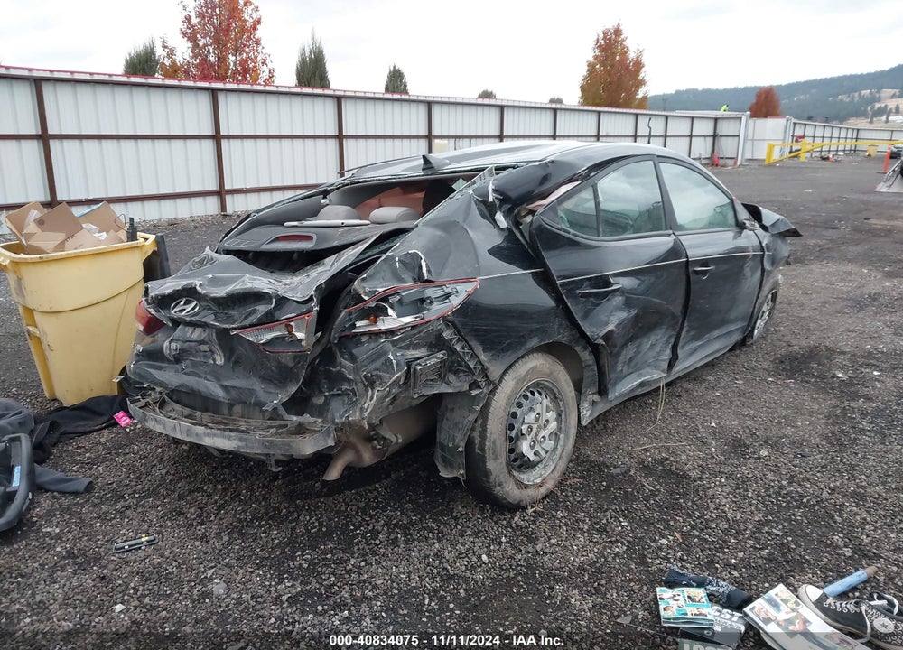 2017 HYUNDAI ELANTRA SE VIN: KMHD74LF8HU403227