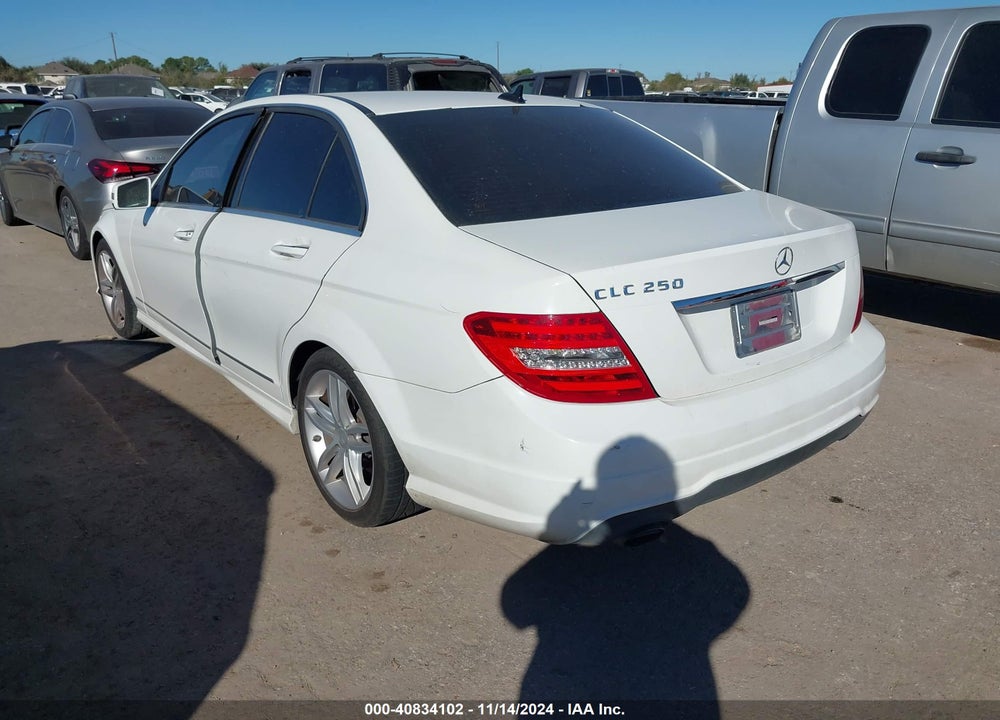 2014 MERCEDES-BENZ C 250 LUXURY/SPORT VIN: WDDGF4HBXER310210