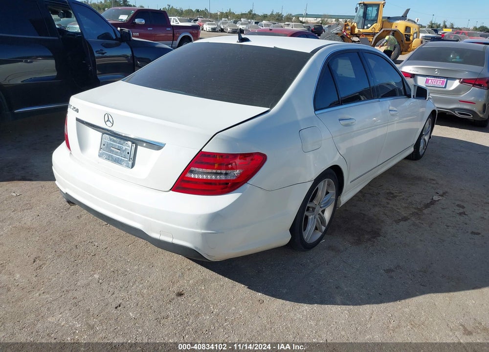 2014 MERCEDES-BENZ C 250 LUXURY/SPORT VIN: WDDGF4HBXER310210