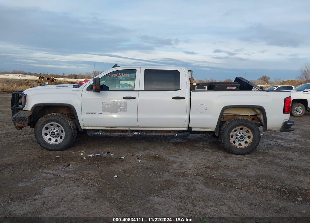 2018 GMC SIERRA 2500HD VIN: 1GT12REY6JF158942