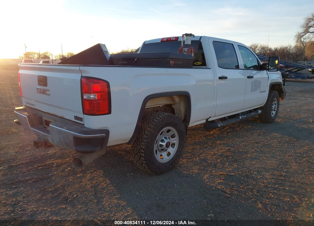 2018 GMC SIERRA 2500HD VIN: 1GT12REY6JF158942