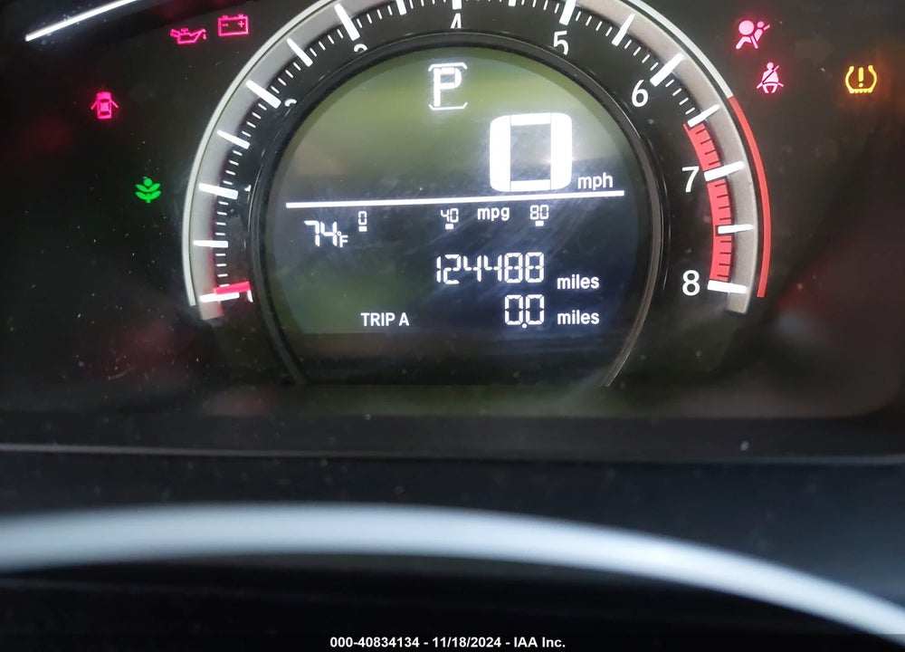 2018 HONDA CIVIC VIN: SHHFK7H44JU401198