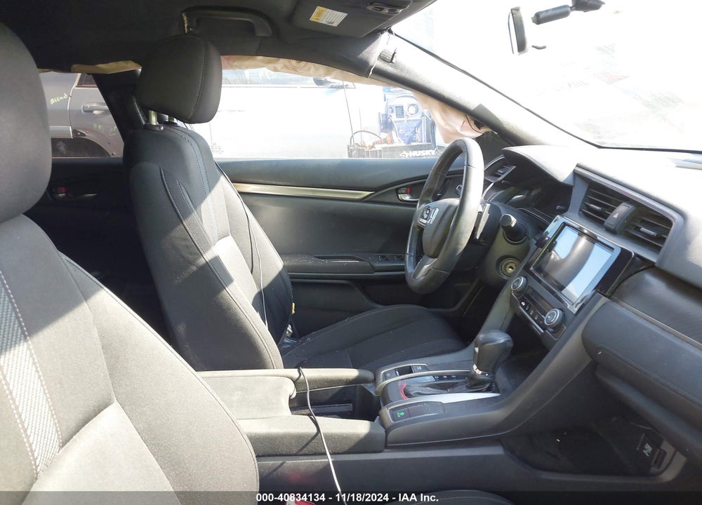 2018 HONDA CIVIC VIN: SHHFK7H44JU401198