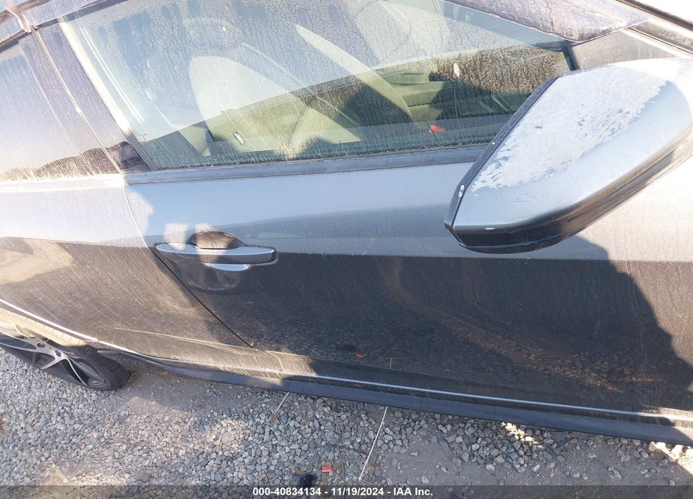 2018 HONDA CIVIC VIN: SHHFK7H44JU401198