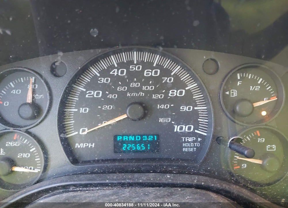 2005 CHEVROLET EXPRESS VIN: 1GNFG15T151210324