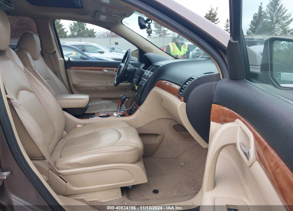 2008 SATURN OUTLOOK XR VIN: 5GZER33728J267876