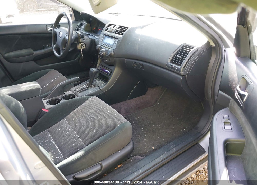 2005 HONDA ACCORD 2.4 LX VIN: 1HGCM56485A141801