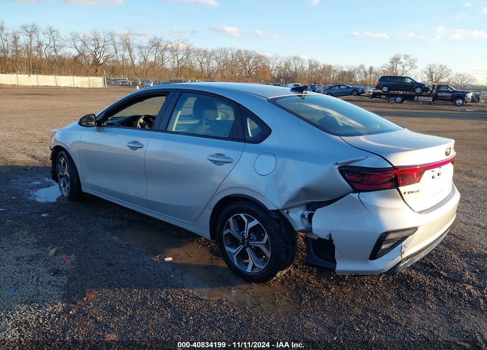 2021 KIA FORTE LXS VIN: 3KPF24AD1ME384137