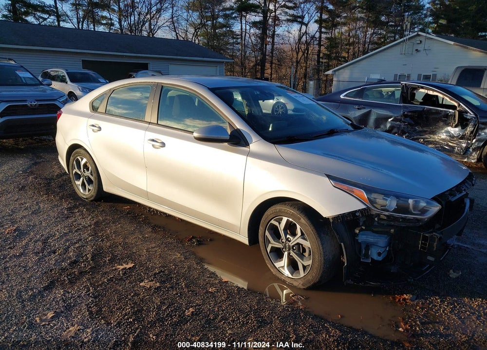 2021 KIA FORTE LXS VIN: 3KPF24AD1ME384137