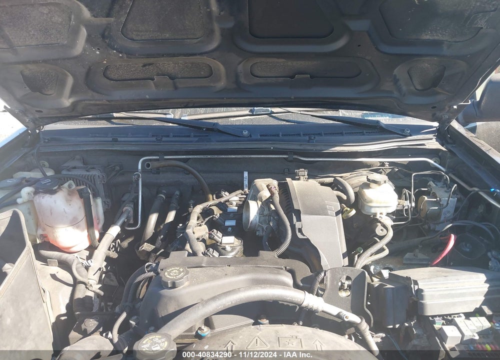 2005 CHEVROLET COLORADO LS VIN: 1GCDT136358237895