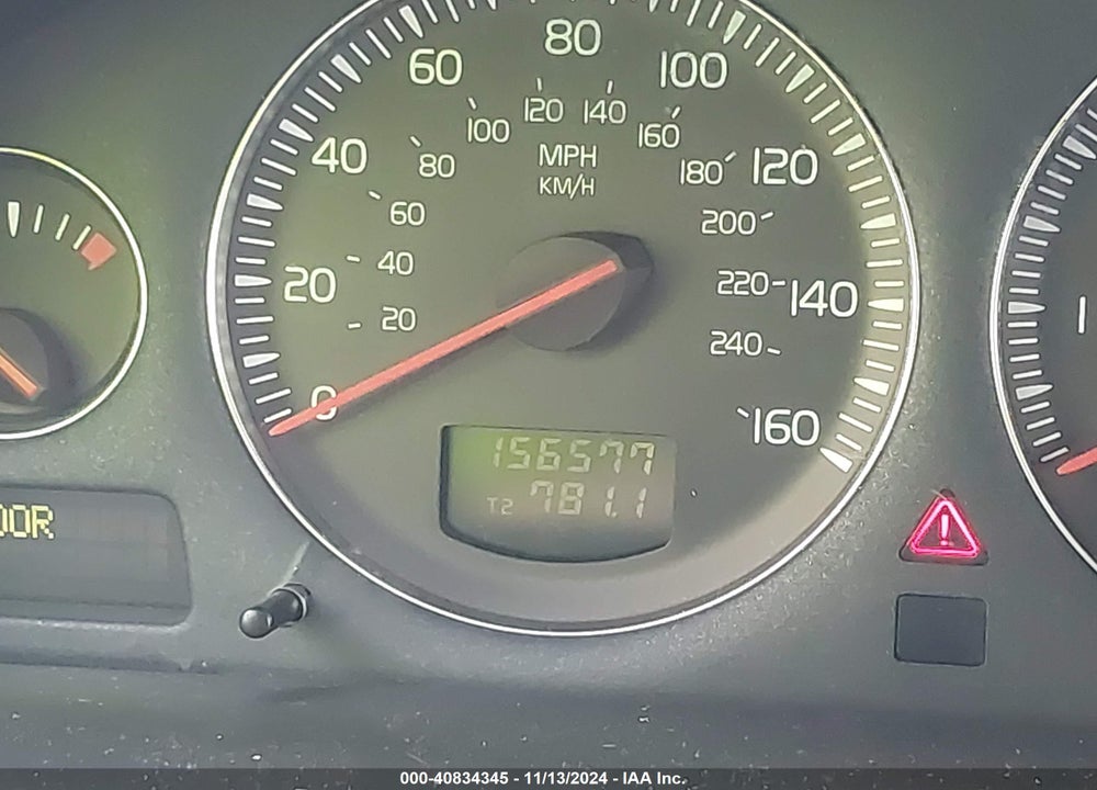 2004 VOLVO XC90 2.5T VIN: YV1CN59H041109332