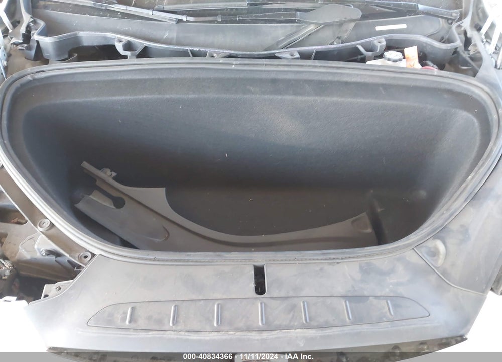2022 TESLA MODEL X DUAL MOTOR ALL-WHEEL DRIVE VIN: 7SAXCBE57NF327125