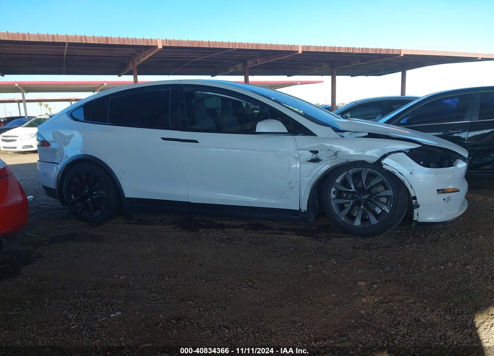 2022 TESLA MODEL X DUAL MOTOR ALL-WHEEL DRIVE VIN: 7SAXCBE57NF327125