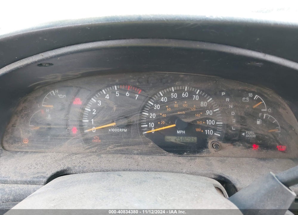 2004 TOYOTA TUNDRA SR5 V8 VIN: 5TBBT44154S450832