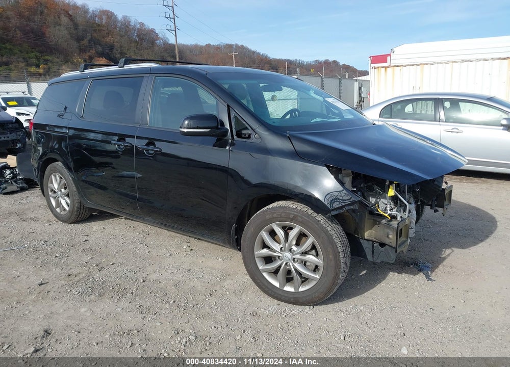 2020 KIA SEDONA EX VIN: KNDMB5C14L6590086