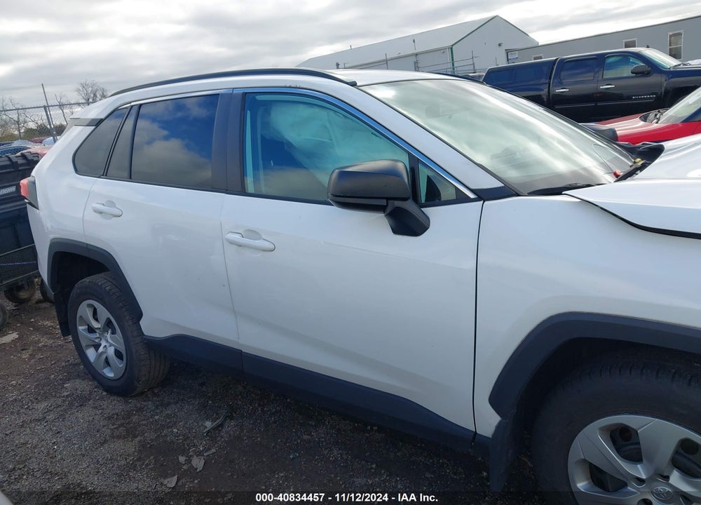 2021 TOYOTA RAV4 LE VIN: 2T3H1RFV9MC124584