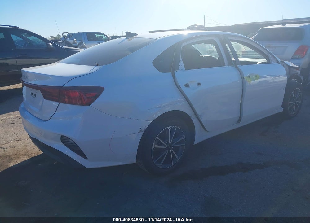 2022 KIA FORTE VIN: 3KPF24AD6NE488012