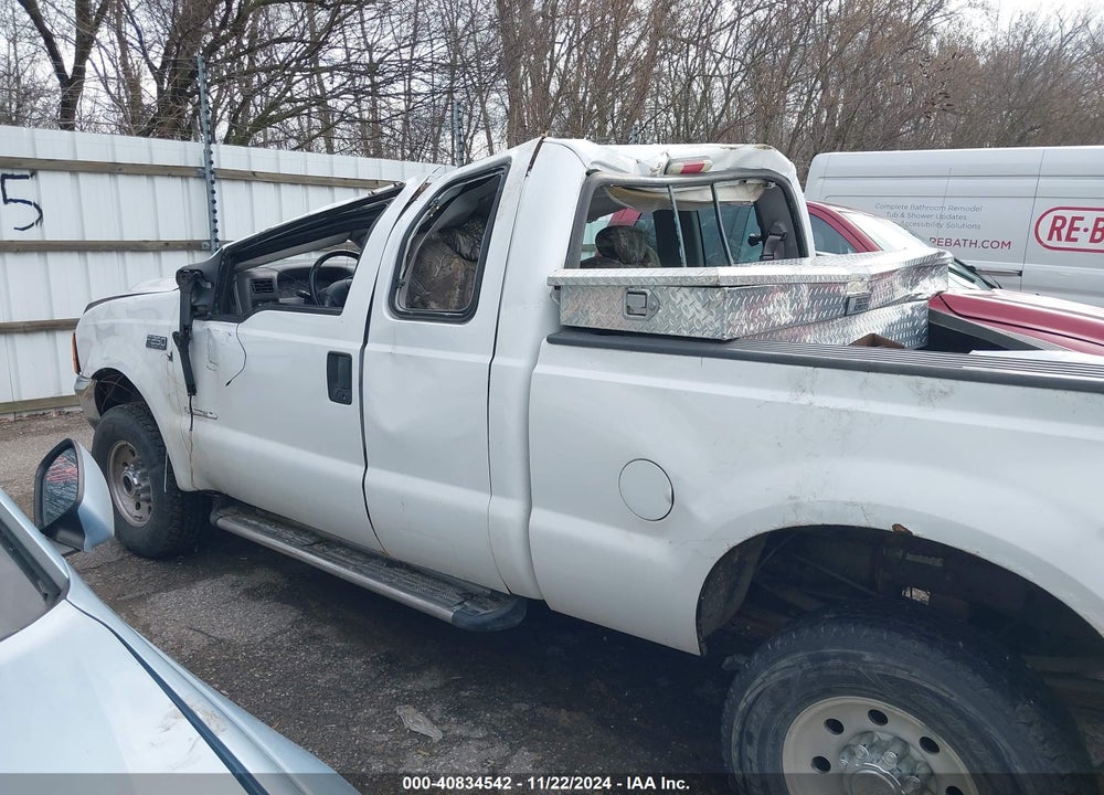 2001 FORD F-250 LARIAT/XL/XLT VIN: 1FTNX20L11ED17572