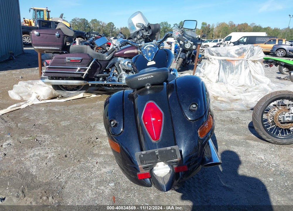 2003 HONDA VT1300 S VIN: 1HFSC52053A001997