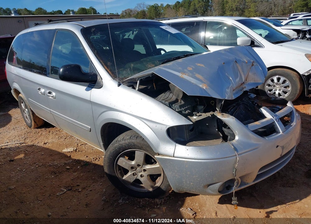 2005 DODGE GRAND CARAVAN SXT VIN: 2D4GP44L95R476981