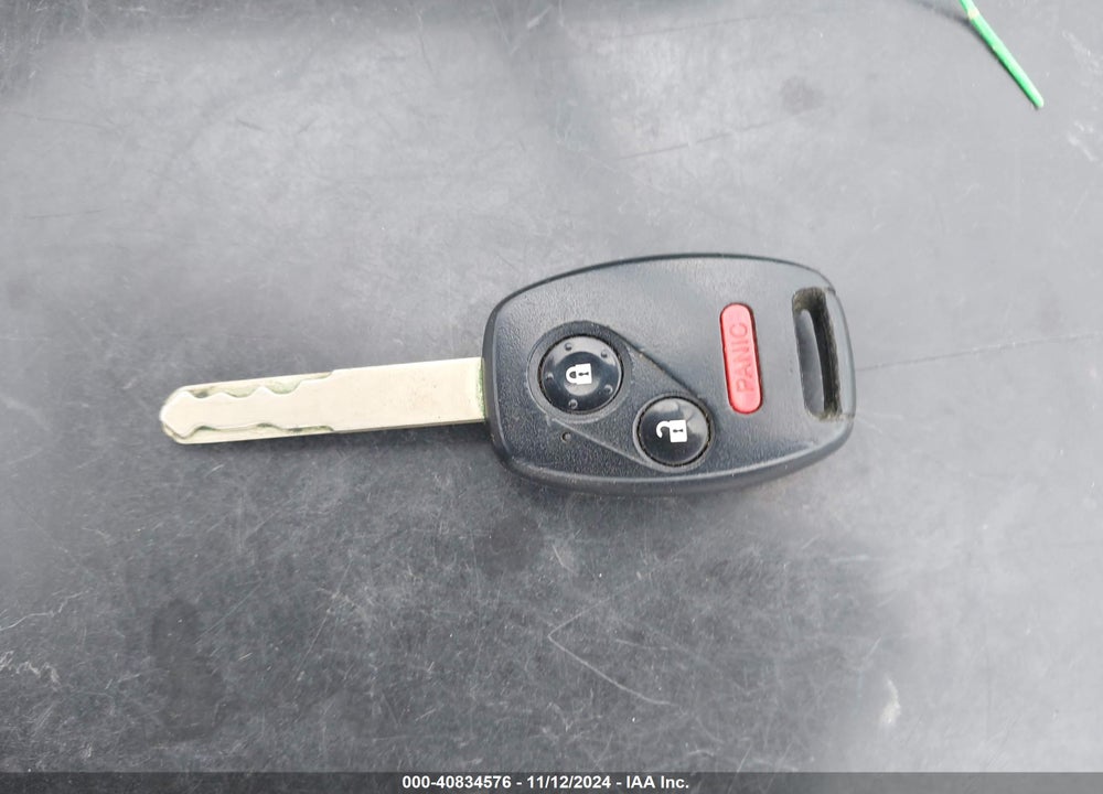 2012 HONDA FIT VIN: JHMGE8G38CC032100