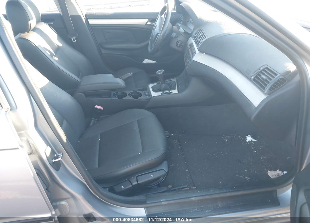2004 BMW 325I VIN: WBAEV33464KL63000