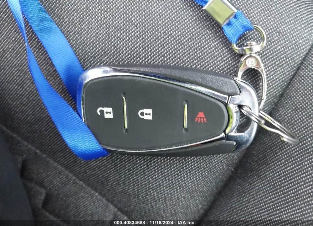 2018 CHEVROLET EQUINOX LT VIN: 2GNAXSEV1J6210820