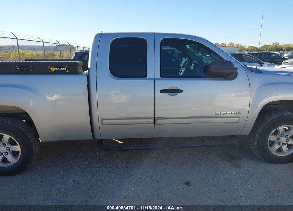 2011 GMC SIERRA 1500 SLE VIN: 1GTR2VE35BZ428033