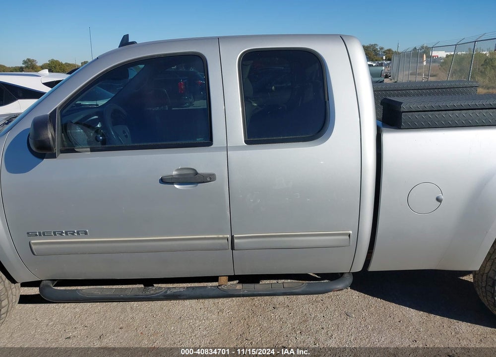 2011 GMC SIERRA 1500 SLE VIN: 1GTR2VE35BZ428033