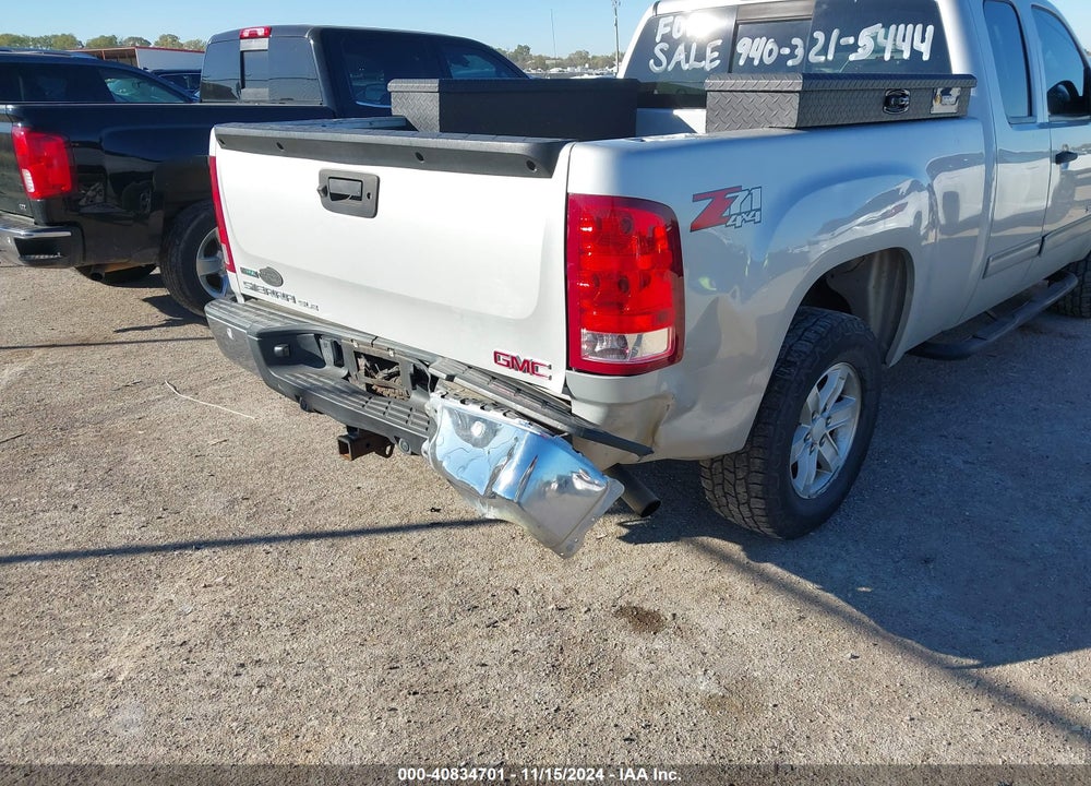 2011 GMC SIERRA 1500 SLE VIN: 1GTR2VE35BZ428033