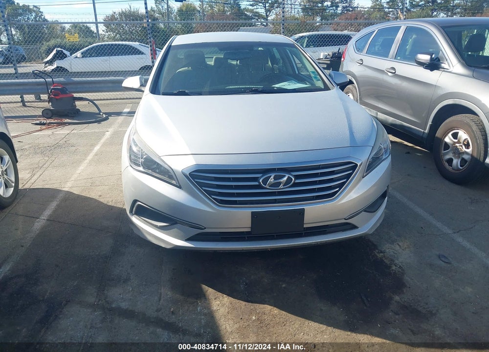2016 HYUNDAI SONATA SE VIN: 5NPE24AF0GH307109
