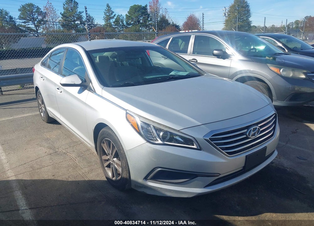 2016 HYUNDAI SONATA SE VIN: 5NPE24AF0GH307109