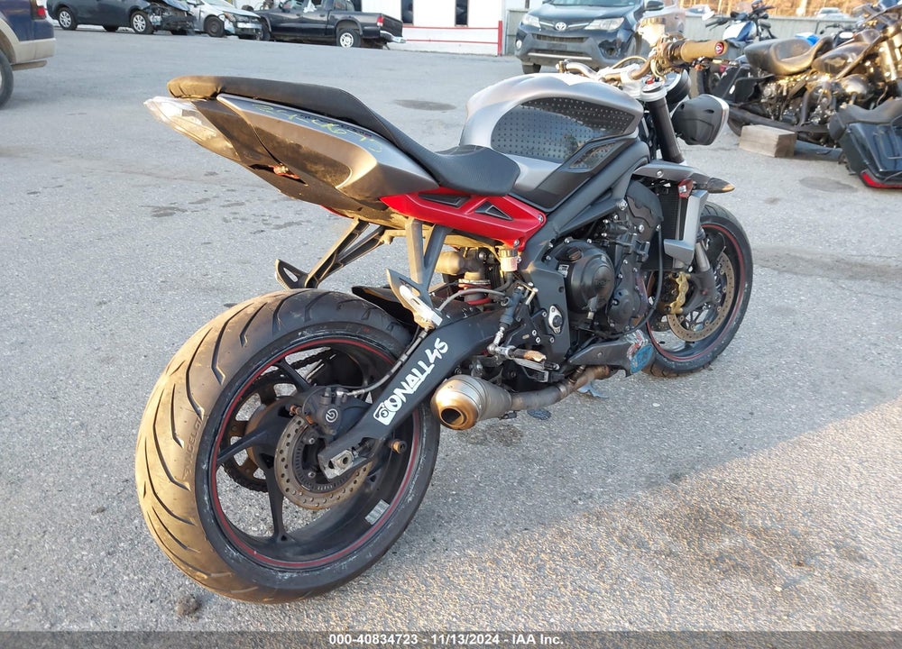 2014 TRIUMPH MOTORCYCLE STREET TRIPLE R VIN: SMTL03NE6ET626081