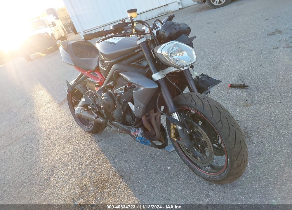 2014 TRIUMPH MOTORCYCLE STREET TRIPLE R VIN: SMTL03NE6ET626081