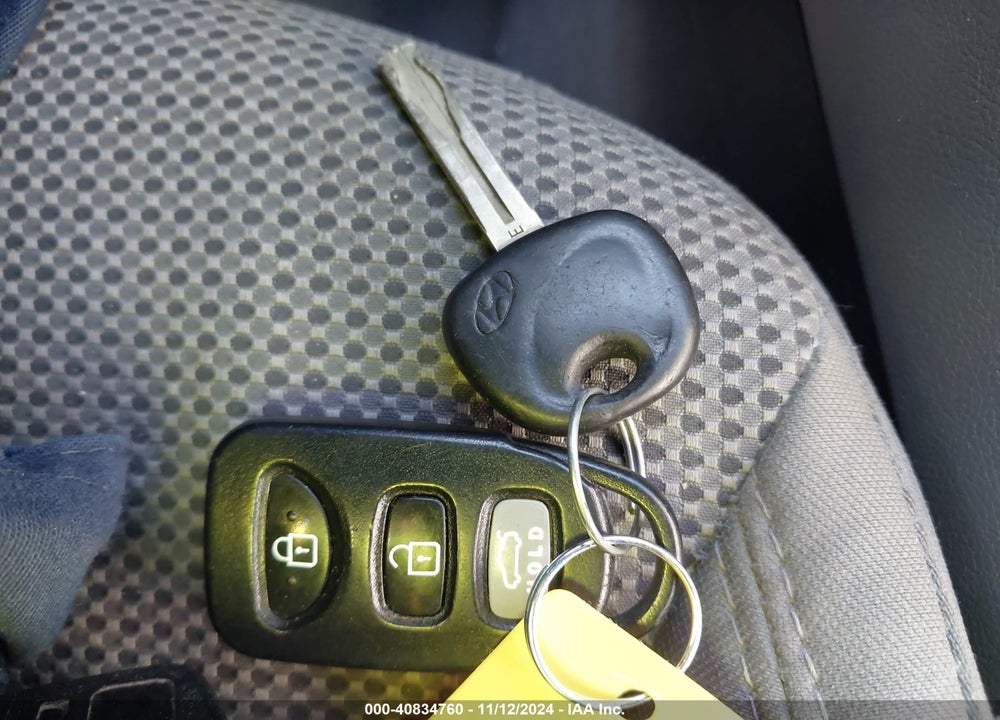 2013 HYUNDAI SONATA GLS VIN: 5NPEB4AC7DH625620