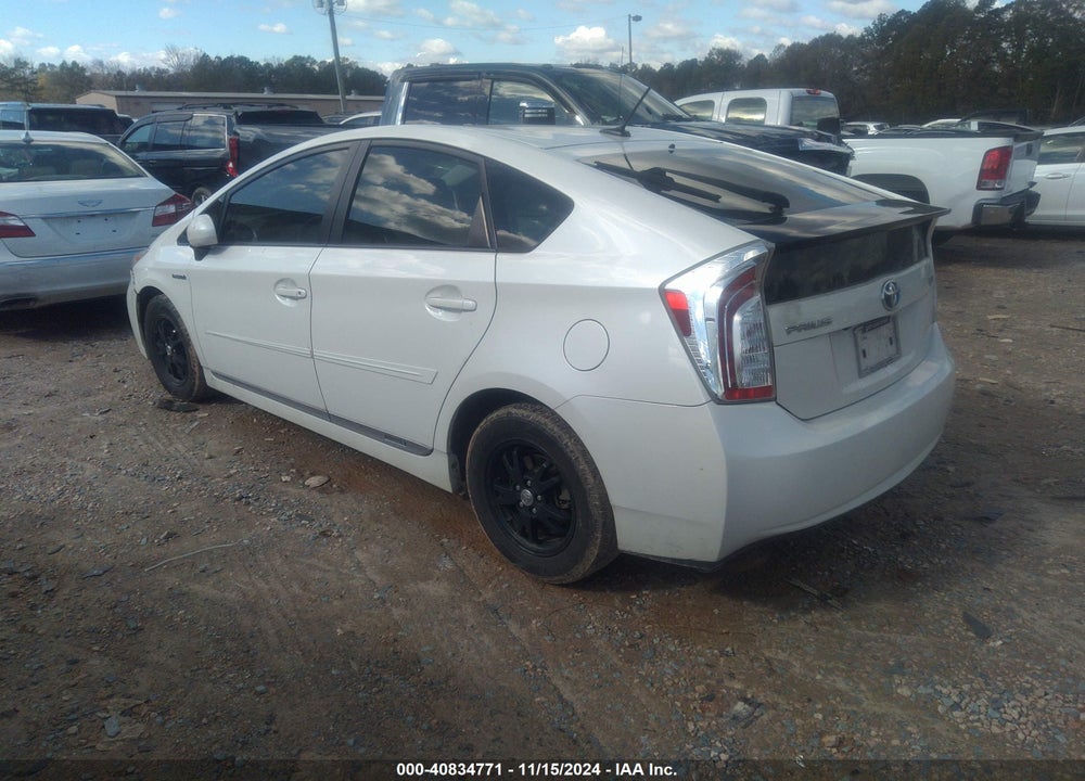 2013 TOYOTA PRIUS FOUR VIN: JTDKN3DU9D5630732