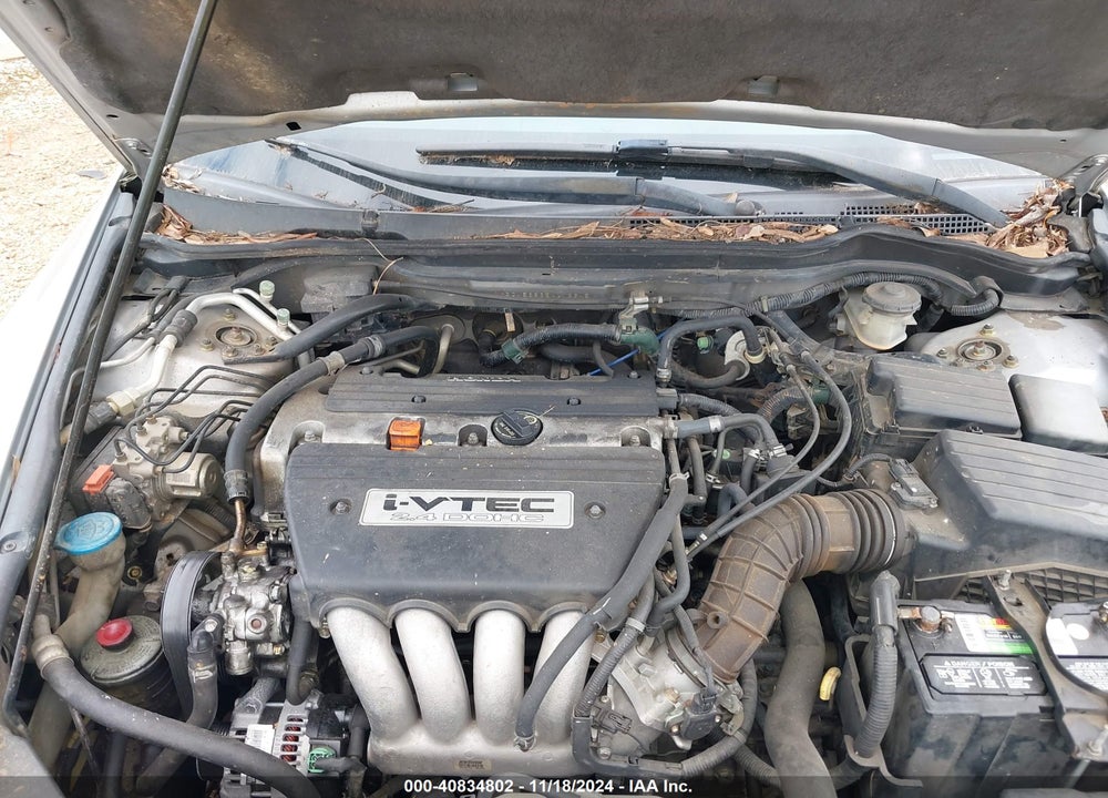 2005 HONDA ACCORD 2.4 EX VIN: 1HGCM56835A112645
