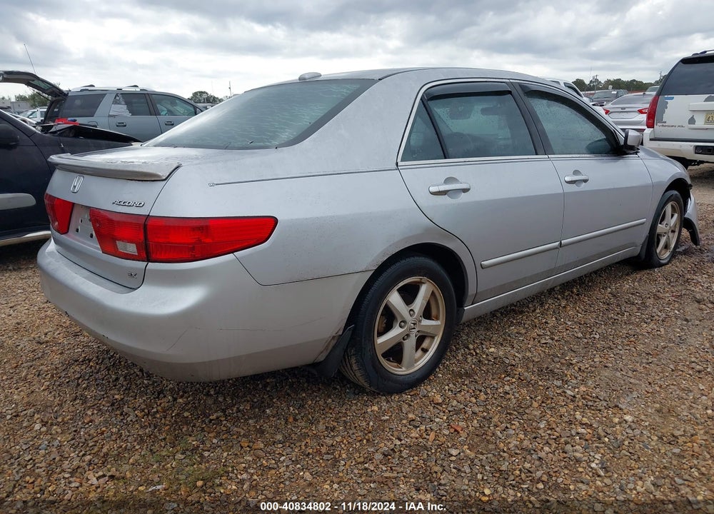 2005 HONDA ACCORD 2.4 EX VIN: 1HGCM56835A112645