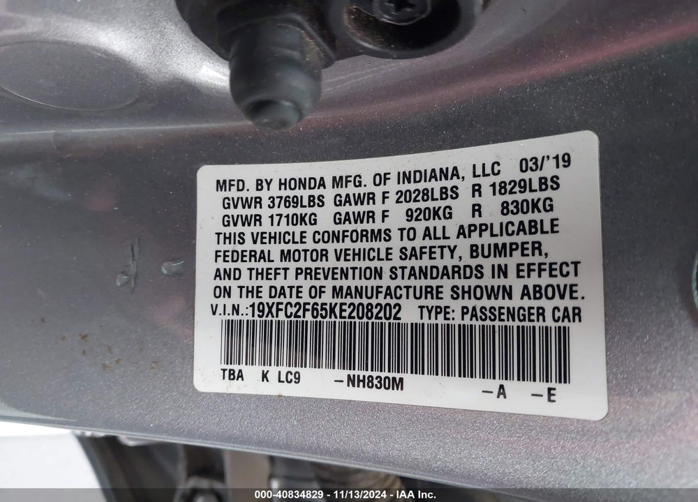 2019 HONDA CIVIC LX VIN: 19XFC2F65KE208202
